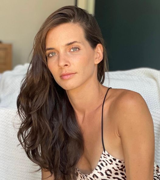 Kendra Santacruz Biography/Wiki, Age, Height, Weight, Career, Photos & More. 1 Kendra Santacruz