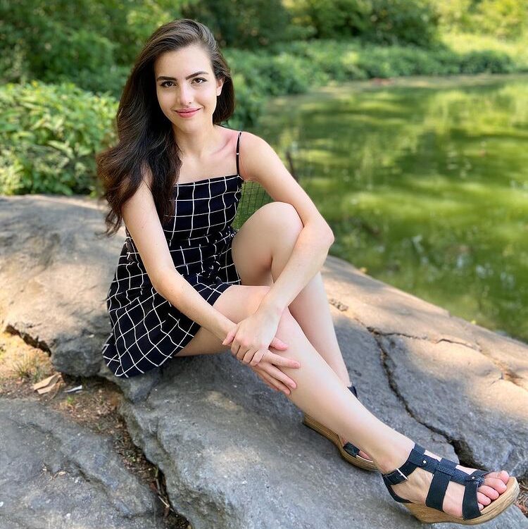 Who is chess player and boxer Andrea Botez, her age, height, FIDE rating,  net worth, Instagram - The SportsGrail