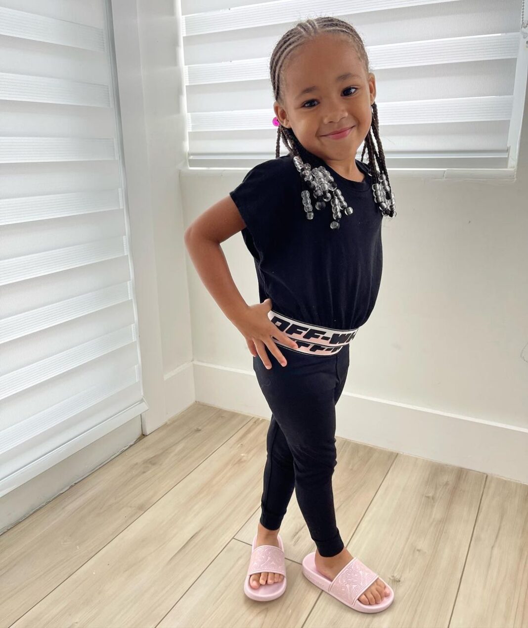 FamousTubeFamily Cast Real Names And Ages Instagram ID famoustubefamily-cast-real-names-and-ages-instagram-id